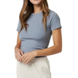 Vuori Pose Fitted Tee – Women’s